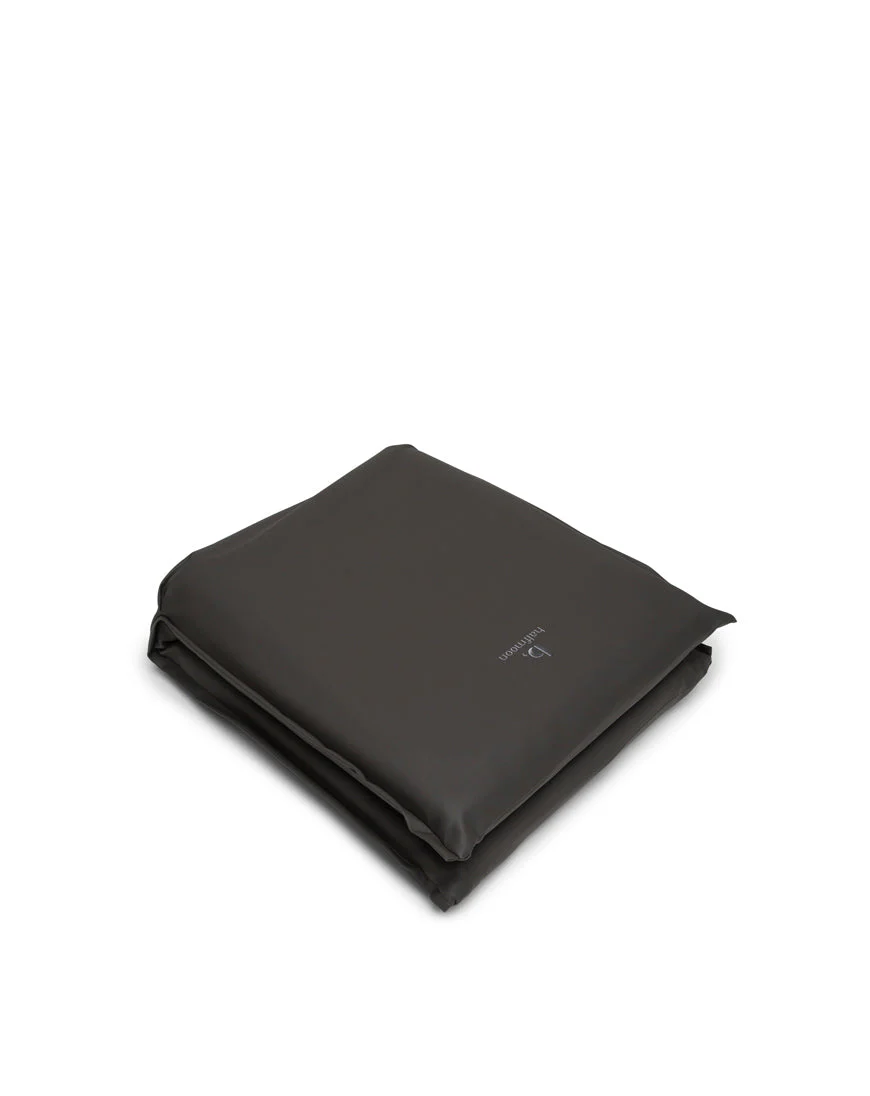 vegan floor chair - Image 4